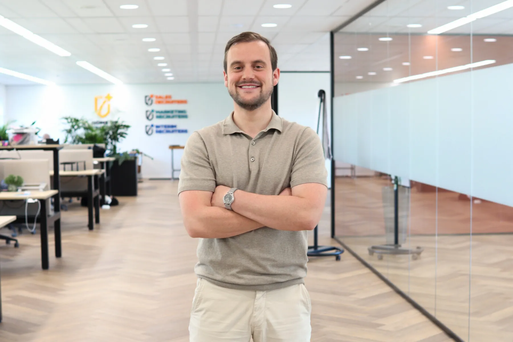 Jasper Bentvelsen op de vloer bij Home of Recruitment